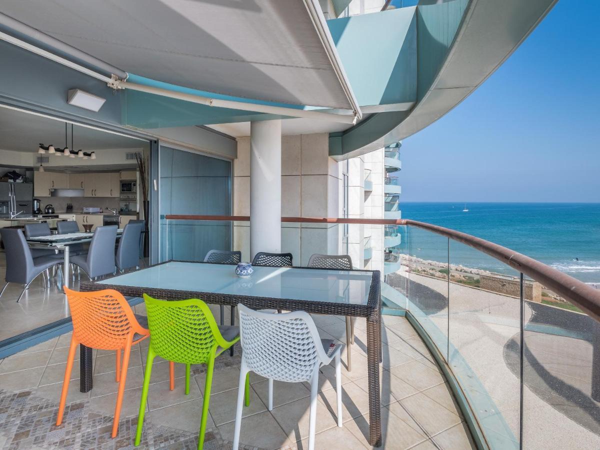 Front Of Beach Next Ritz Hotel - 3 Bedroom& 3 Bathroom Herzelia Rom bilde